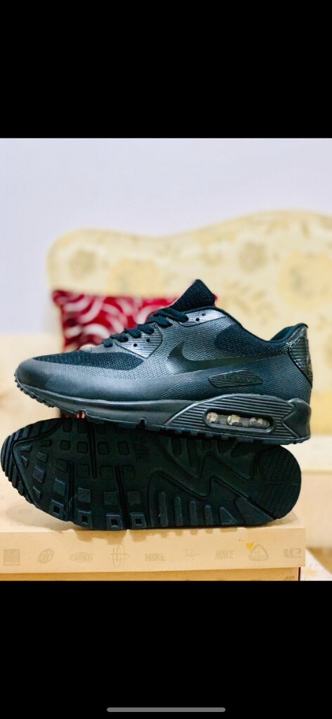 air max 90 hyperfuse black